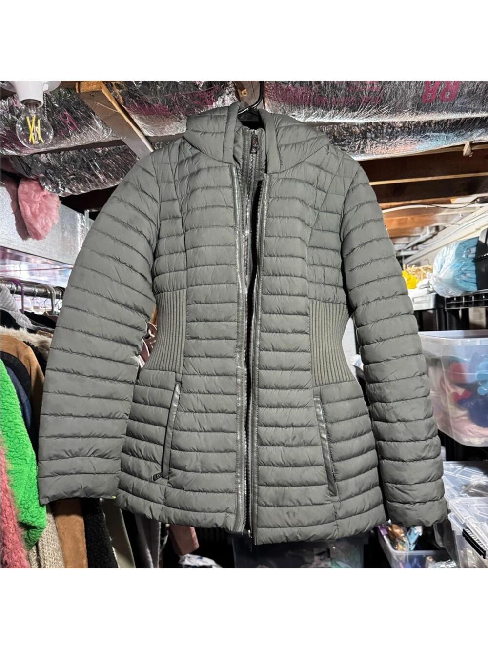 Bernardo Women's Quilted Hooded Jacket Size S